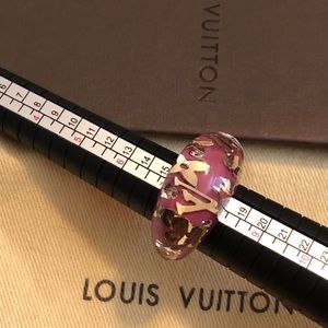 Louis Vuitton inclusion ring